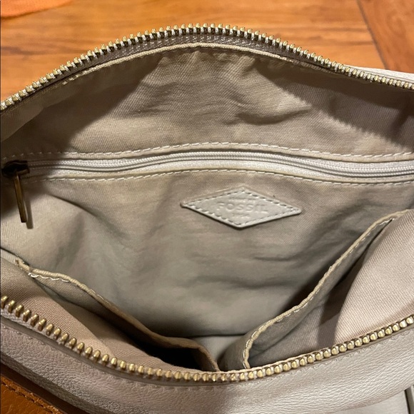 Fossil Genuine Leather Emerson Hobo Bag - Picture 8 of 13